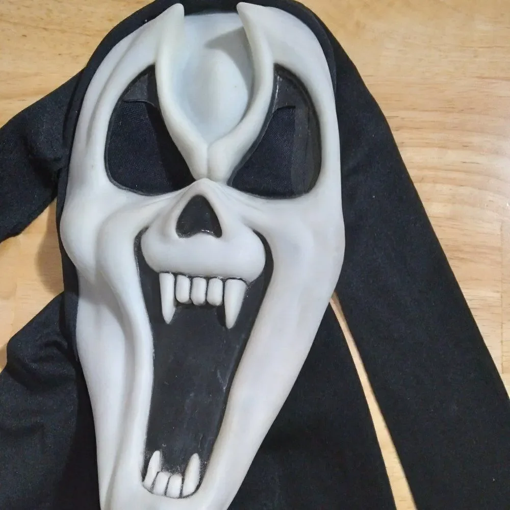 Easter Unlimited Ghost Face Venom Fang Halloween Mask